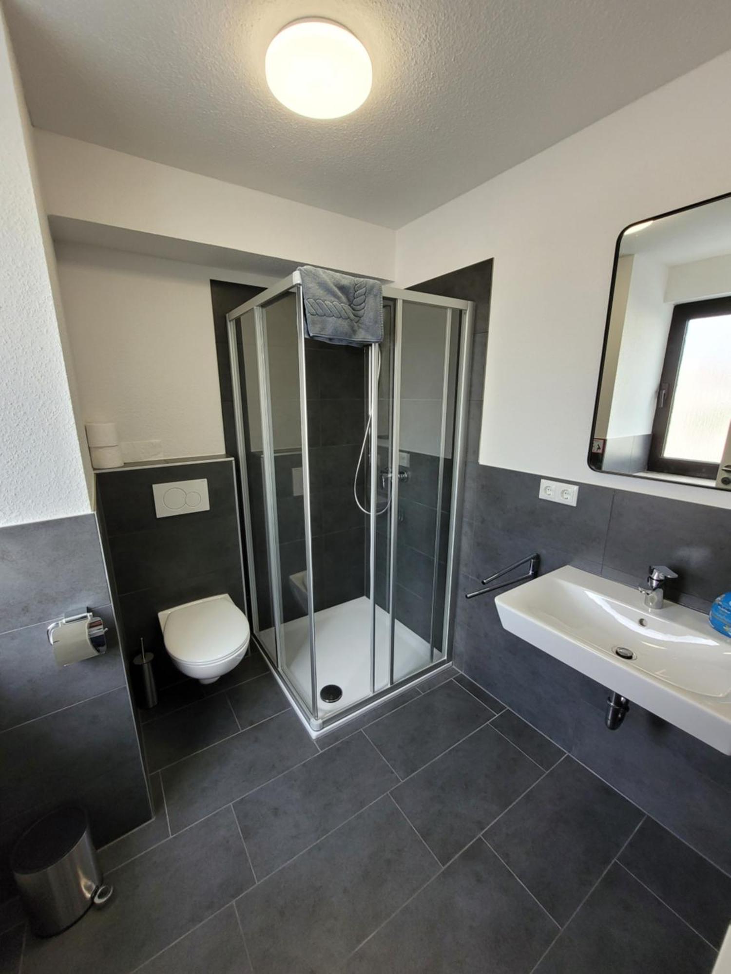 Jülich Guesthouse Wi Rooms المظهر الخارجي الصورة